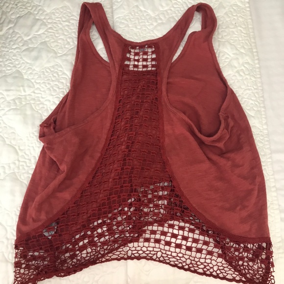 red tank - Picture 2 of 4